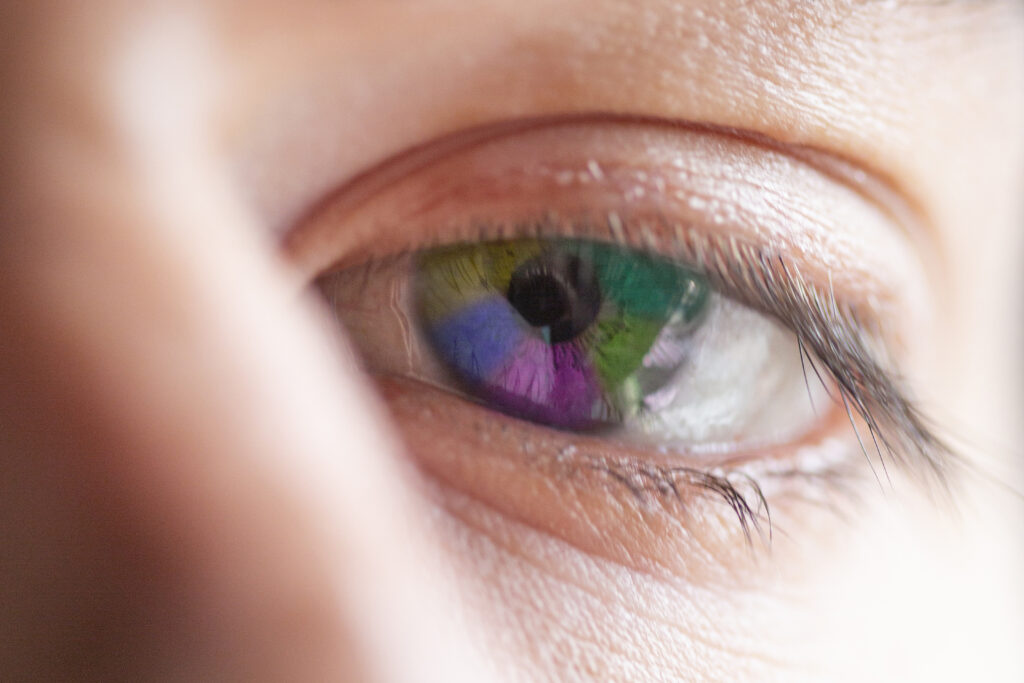 What Ophthalmologists Want You to Know About Eye Color-Changing Drops