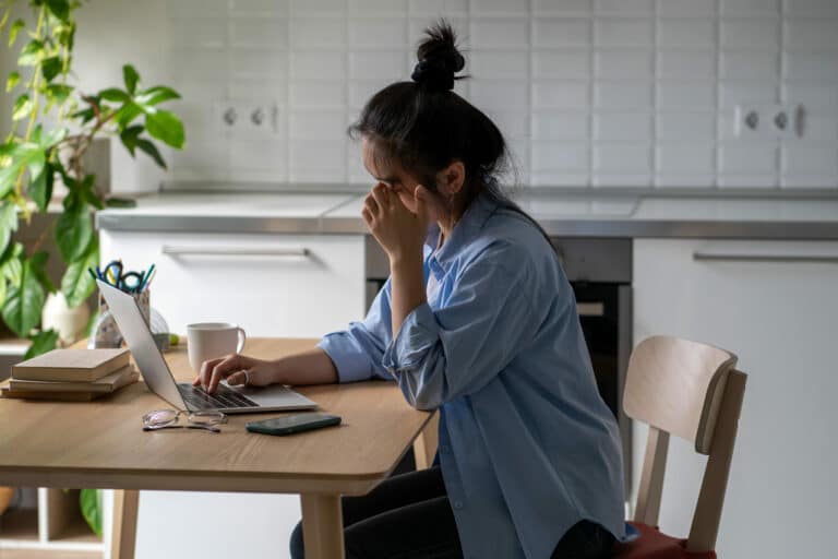 The Dangers of Too Much Screen Time on Vision