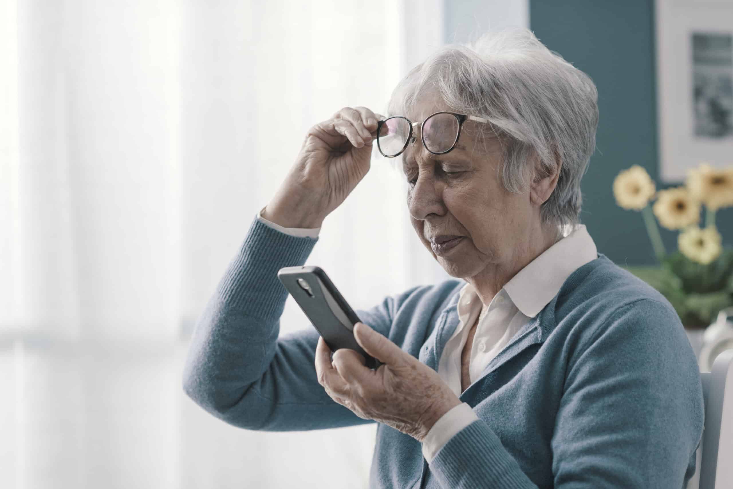 Connecting the Dots: New Study Links Sight Loss in Elderly to Dementia ...